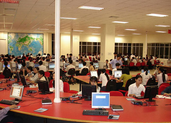 Hợp tác - Phục vụ cộng đồng